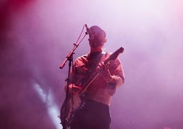 La música del mítico grupo granadino llenó por completo la Plaza deToros de la capital.