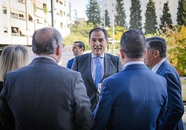 José Antonio Nieto, consejero de Justicia, durante su visita a Granada este lunes.