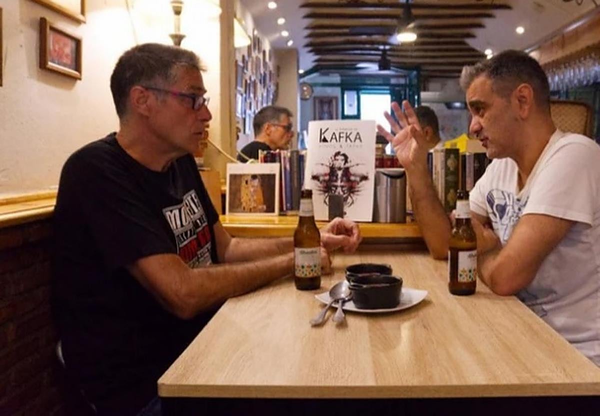 Manuel Sicilia explica en La Taberna de Kafka el origen de su película 'El lince perdido'.