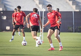 Lucas Boyé participa en un ejercicio de calentamiento tras reincorporarse al grupo esta semana.