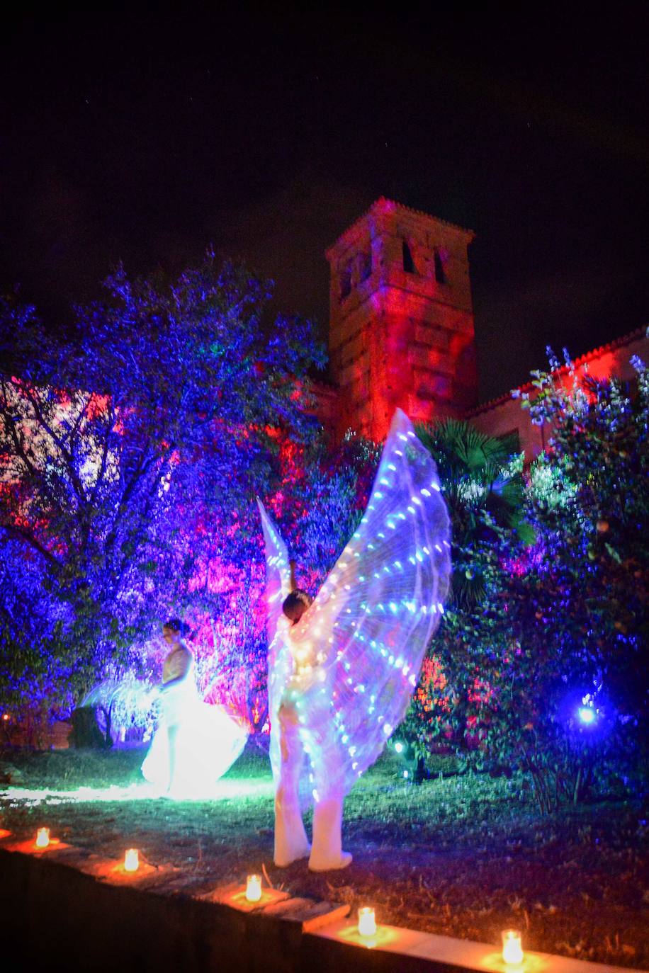 La belleza monumental de Guadix en la noche de las velas