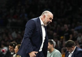 Pablo Laso no consigue que el Baskonia arranque.