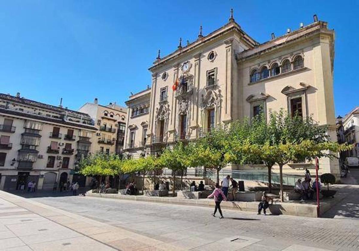 Fachada del Ayuntamiento de Jaén.