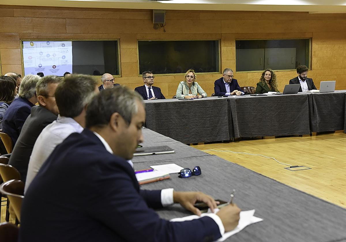 Primer paso de la Diputación de Granada para dar forma al modelo turístico de la provincia