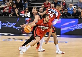 El Covirán se enfrenta al Bilbao Basket en el Palacio de Deportes.