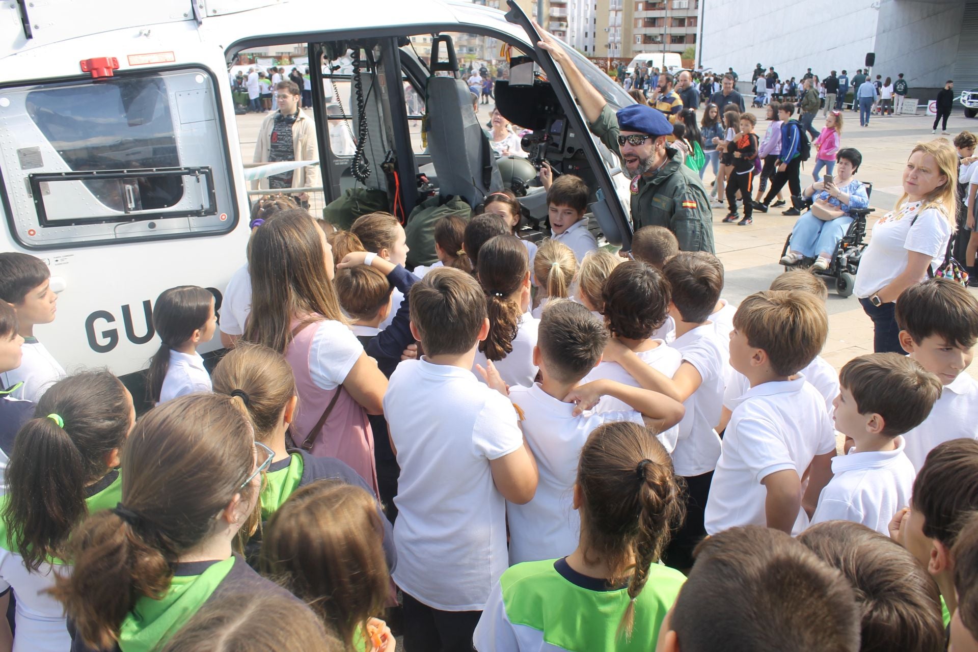 Demostración de la Guardia Civil antes 2.500 menores