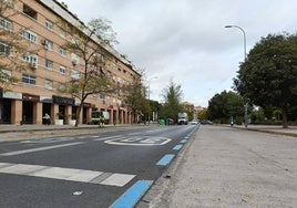 La nueva zona azul en el Zaidín, prácticamente vacía.