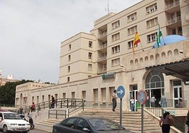 Exterior del Hospital Bola Azul, de la capital.