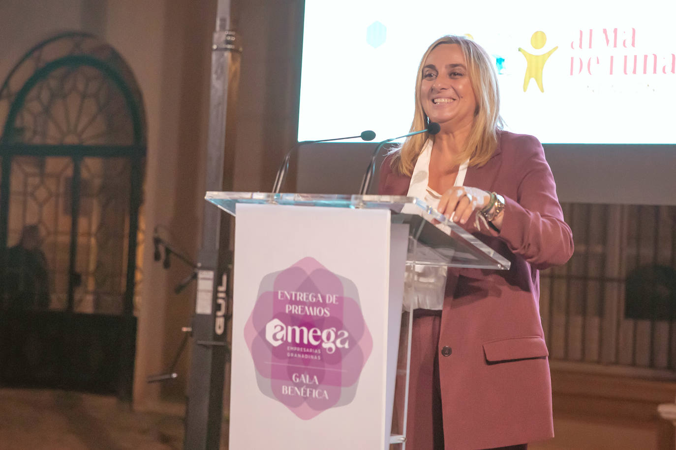 Las imágenes de la III Gala solidaria de Amega Empresarias