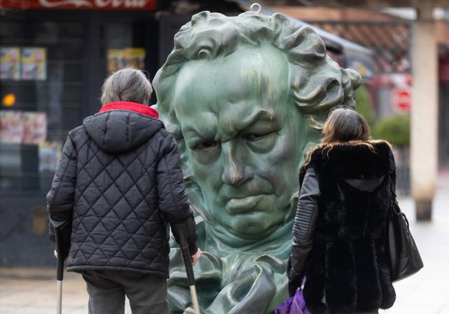 Uno de los 'cabezones' que instalaron en Valladolid.