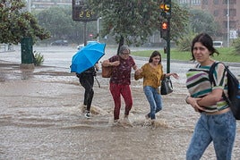 Alerta roja inminente en Andalucía: zonas críticas con tormentas e inundaciones.