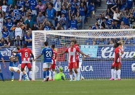 Imagen de desesperación de Nico Melamed tras encajar un gol