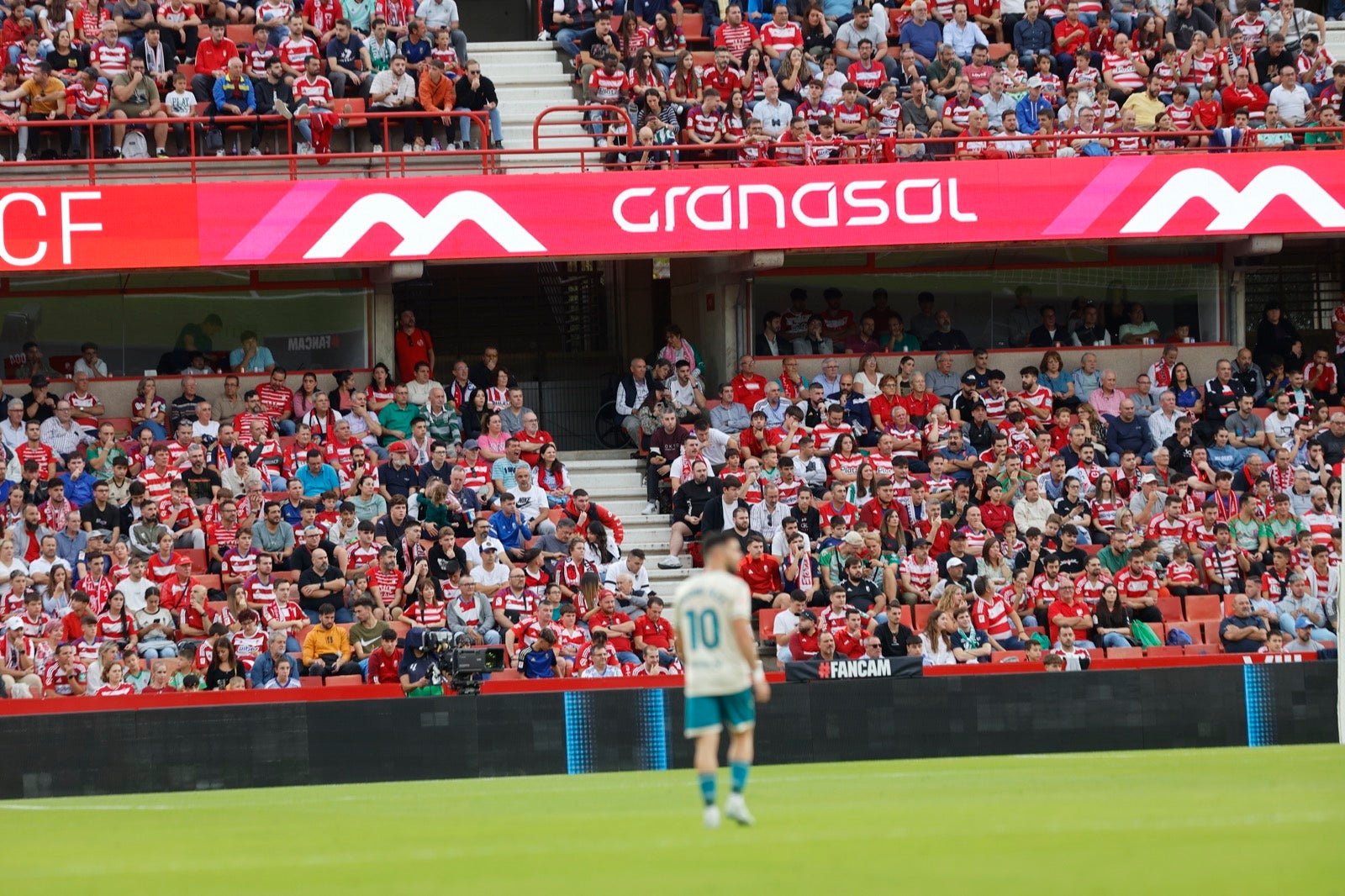 Encuéntrate en Los Cármenes en el derbi entre Granada y Córdoba