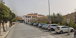 Paseo de los Álamos, donde se encuentra el pub.