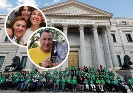 Enfermos de ELA celebran la firma de la ley en el exterior del Congreso de los Diputados, en Madrid. En detalle, Mariluz Flores, de Umela, y Miguel Ángel Abarca, de Agraela.