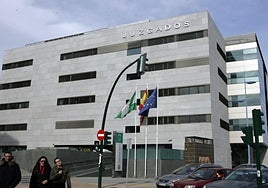 Prisión provisional para dos acusados de pilotar una patera rescatada con tres muertos a bordo