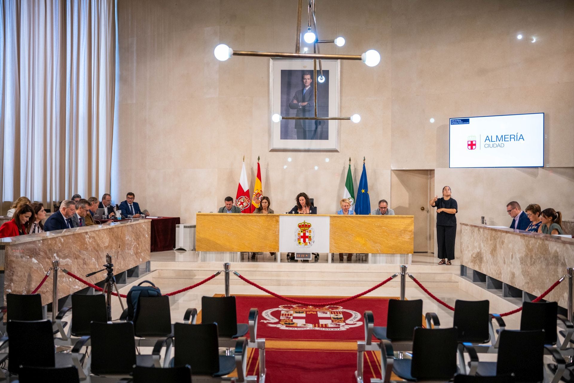 Imagen de una sesión plenaria en el Ayuntamiento de Almería.