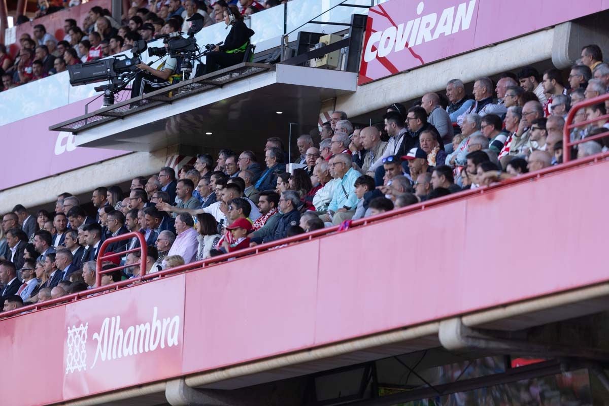 Encuéntrate en Los Cármenes en el Granada-Tenerife