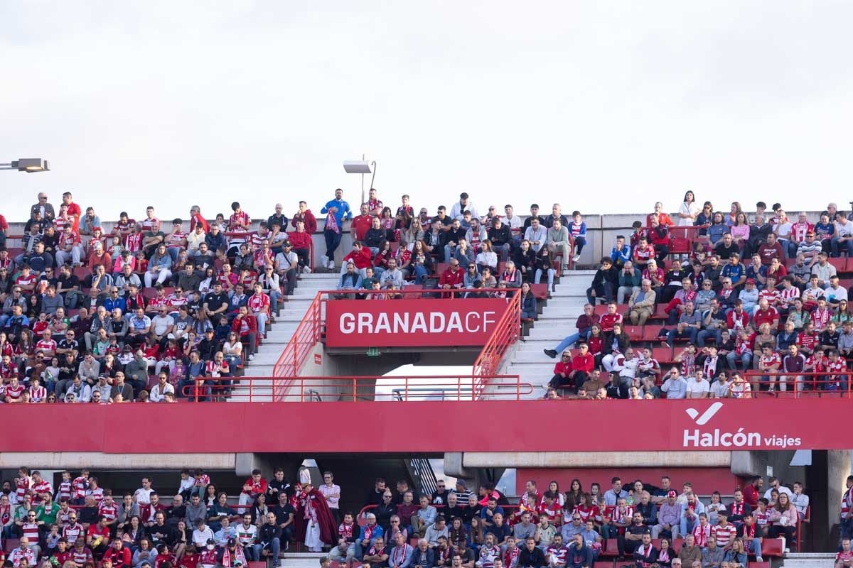 Encuéntrate en Los Cármenes en el Granada-Tenerife