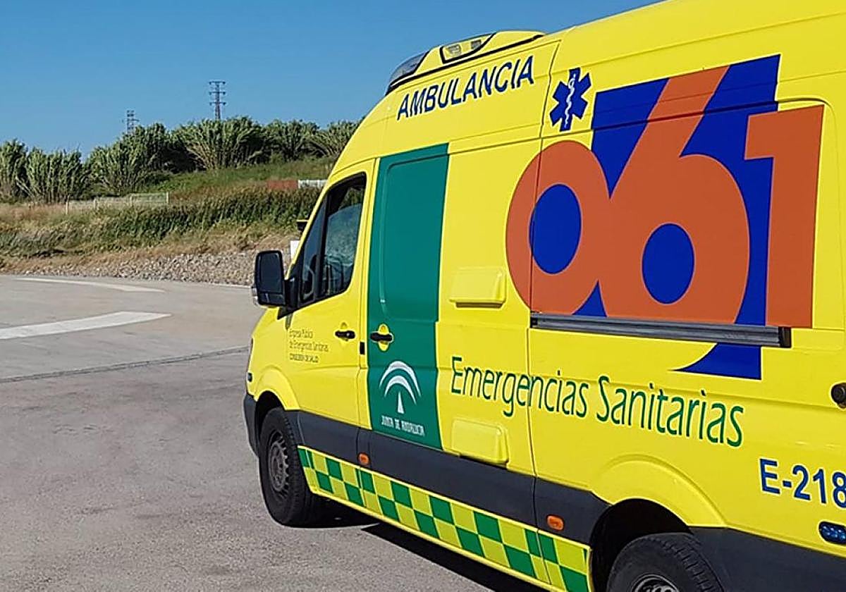 Heridas cuatro personas, entre ellas una menor, en tres accidentes de tráfico en Almería y El Ejido