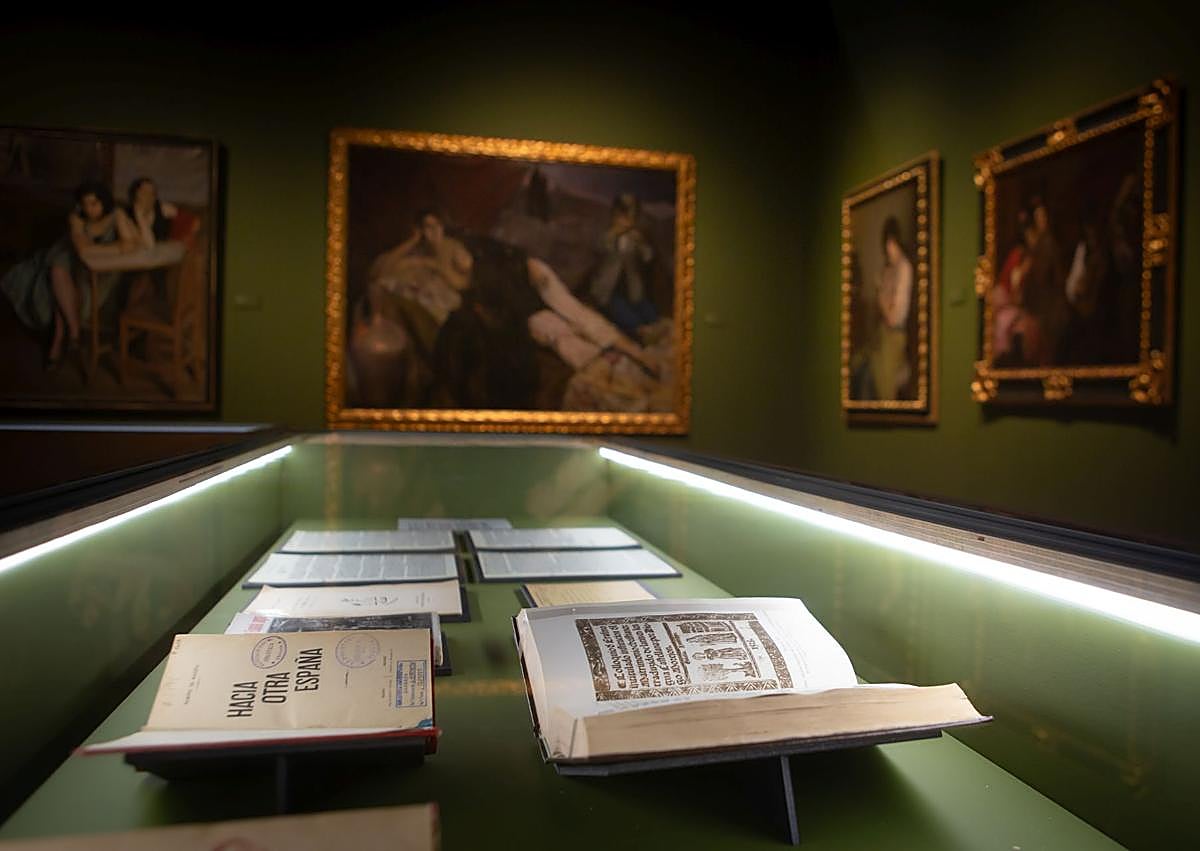 Imagen secundaria 1 - a zona expositiva se divide en dos niveles y nueve secciones.