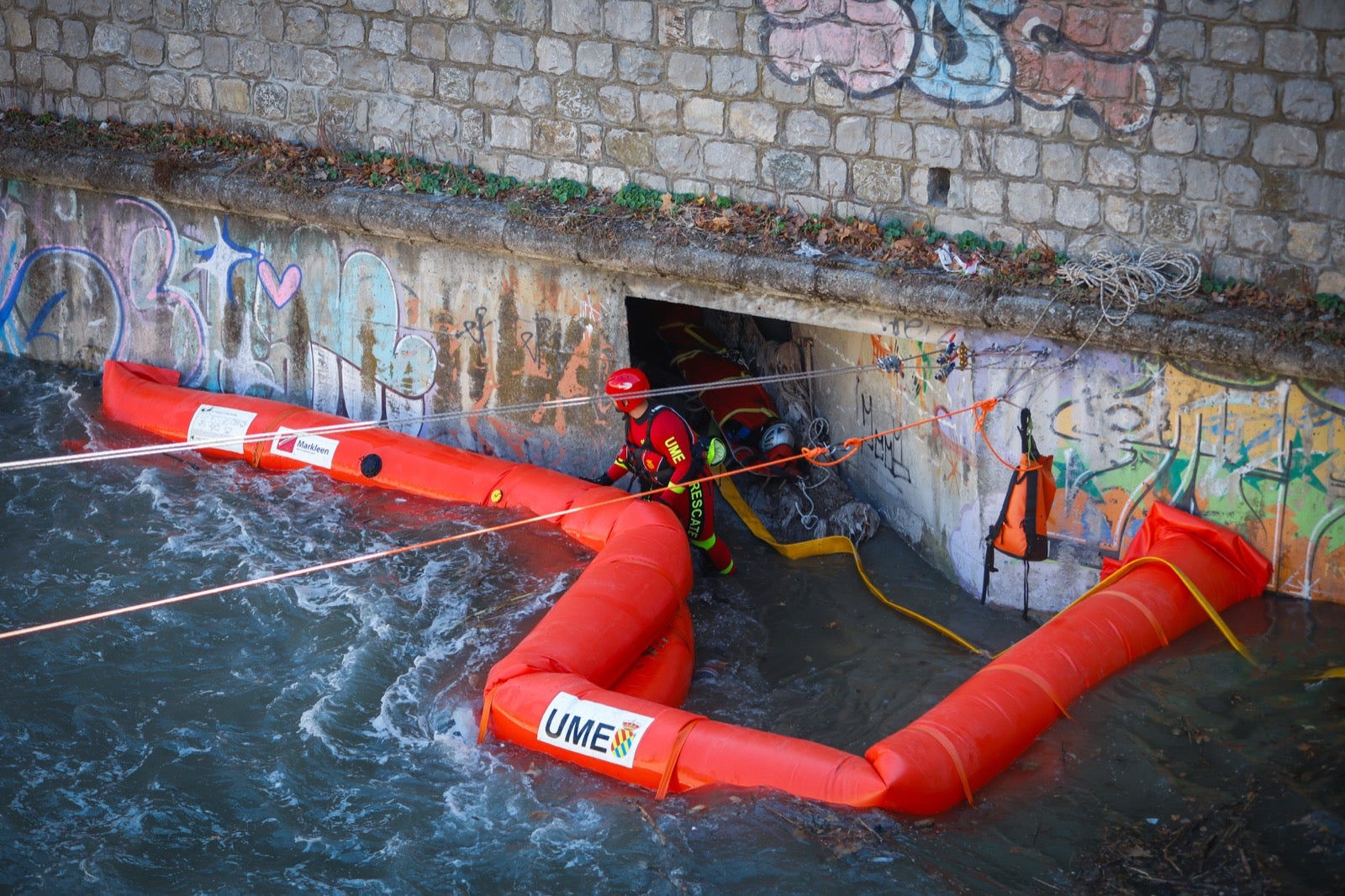 Así ha sido el simulacro de rescate en el río Genil