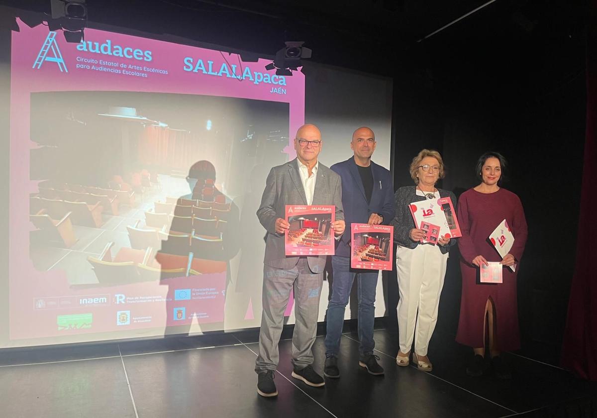 Manuel Fernández, José María Cano, Carmen Espín y Carmen Gámez, en la presentación.