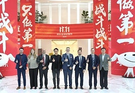 Encuentro mantenido en la sede de grupo JD en la ciudad de Pekín por parte de la delegación granadina, en representación de Granada Global.