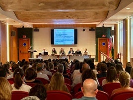 XVII Encuentro entre la Universidad de Granada (UGR) y los centros de bachillerato y ciclos técnicos superiores.