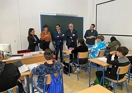 Los delegados Francisco José Solano y Francisco Javier Carazo visitan el IES San Juan Bosco de la capital.