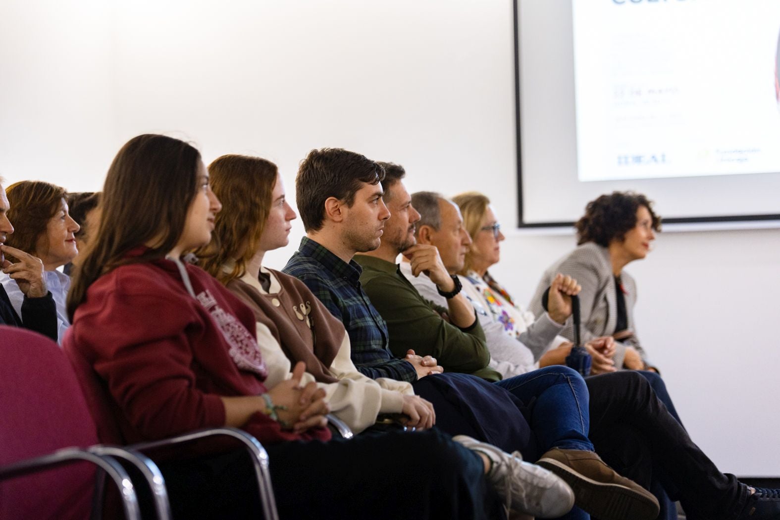 La mitología más actual: así ha sido el Aula de Cultura de IDEAL con Emilio del Río