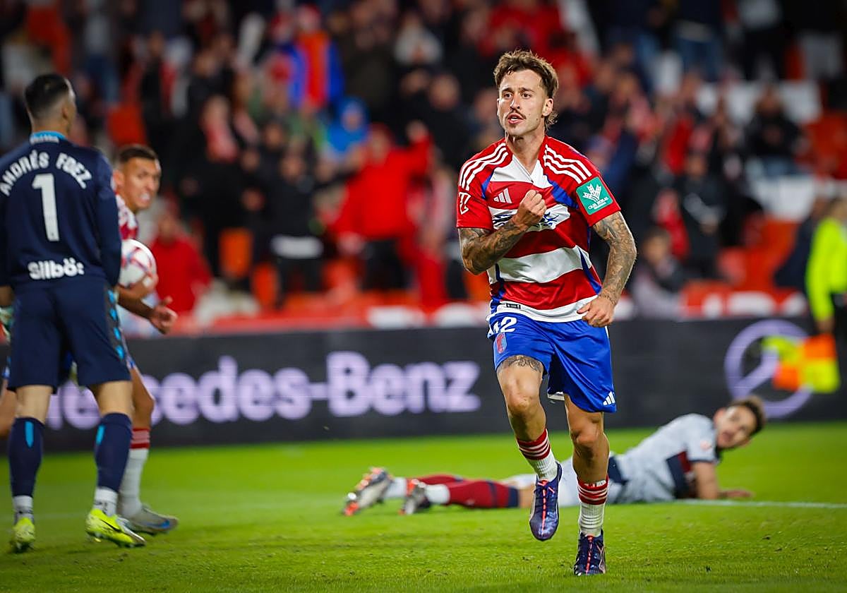 Ricard celebra su gol.