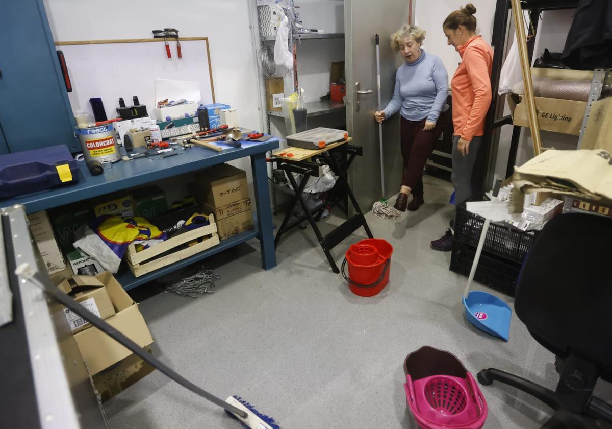 Benalúa raciona el agua para sus vecinos tras la rotura de una tubería por las riadas