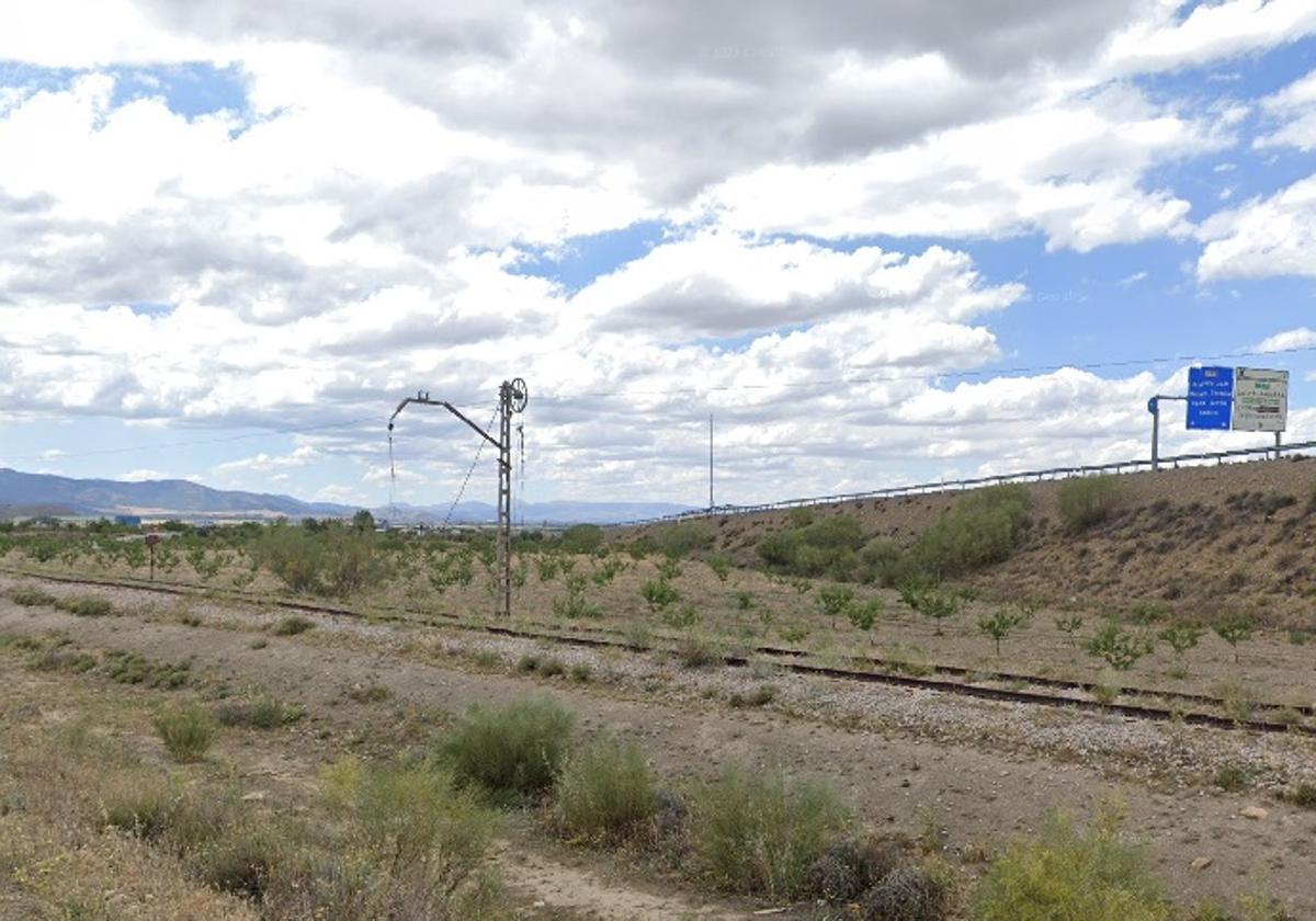 Línea entre La Calahorra y Guadix.