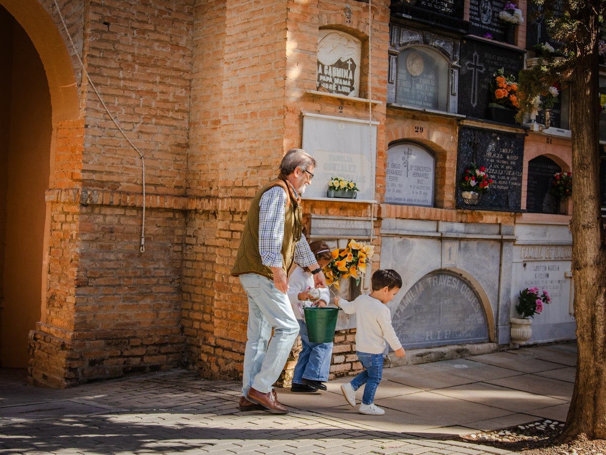 El Día de Todos los Santos en Granada, en imágenes