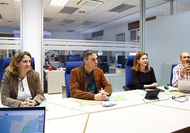 Reunión de Pedro Sánchez en la sede de la Aemet este viernes.