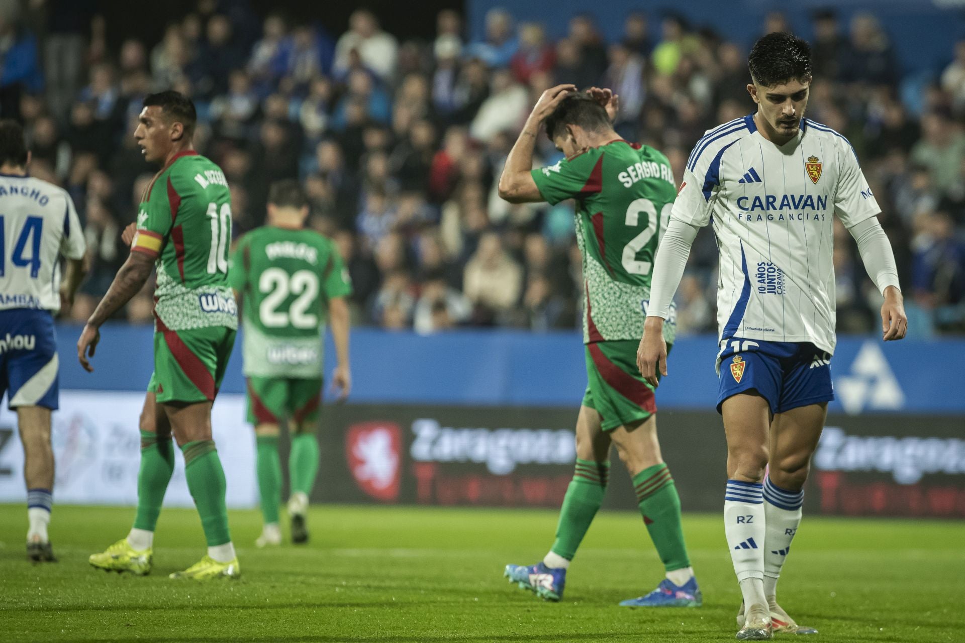 Las mejores imágenes del partido entre Granada y Zaragoza