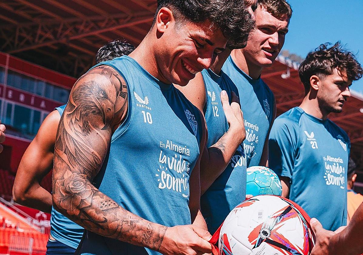 Ser dueños del balón es el truco de magia que quiere hacer la UDA ante el Córdoba.