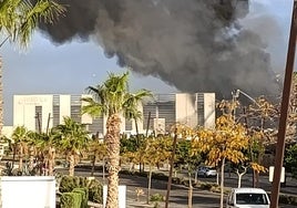 Incendio en una nave de el PITA