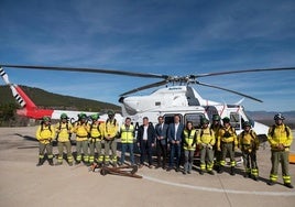 Helicóptero en la base de Los Moralillos en imagen de archivo.