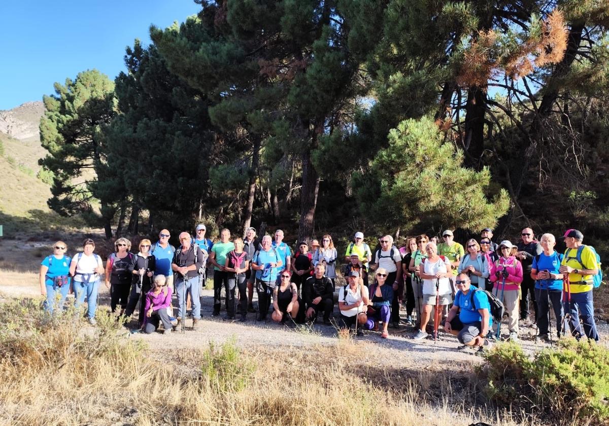 Grupo de senderistas en Almuñécar.