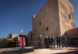 Así lo ha anunciado este miércoles la consejera de Cultura, Patricia del Pozo, que ha visitado la fortificación, desde la que se observan unas impresionantes vistas de Granad.