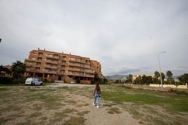 Solar en el que se edificarán las futuras viviendas.