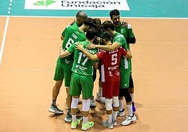 Los blanquiverdes quieren crecer ante un rival que compite en Europa.