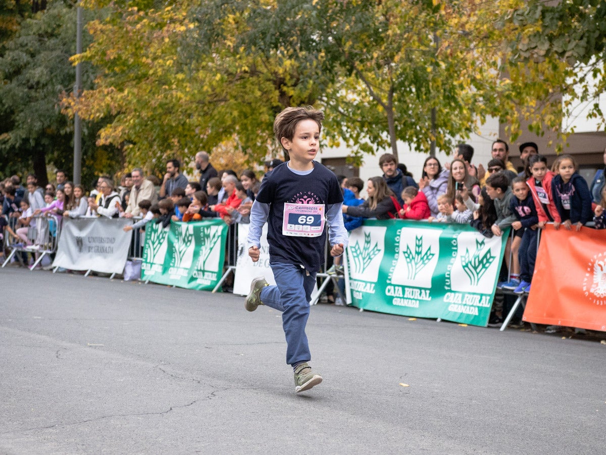 Las fotos de los niños en la X carrera urbana de la Universidad de Granada