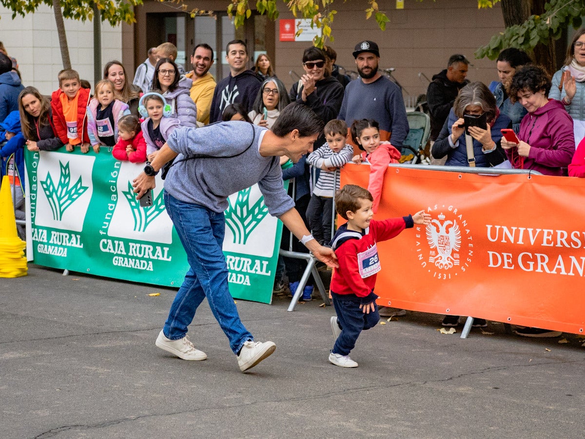 Las fotos de los niños en la X carrera urbana de la Universidad de Granada