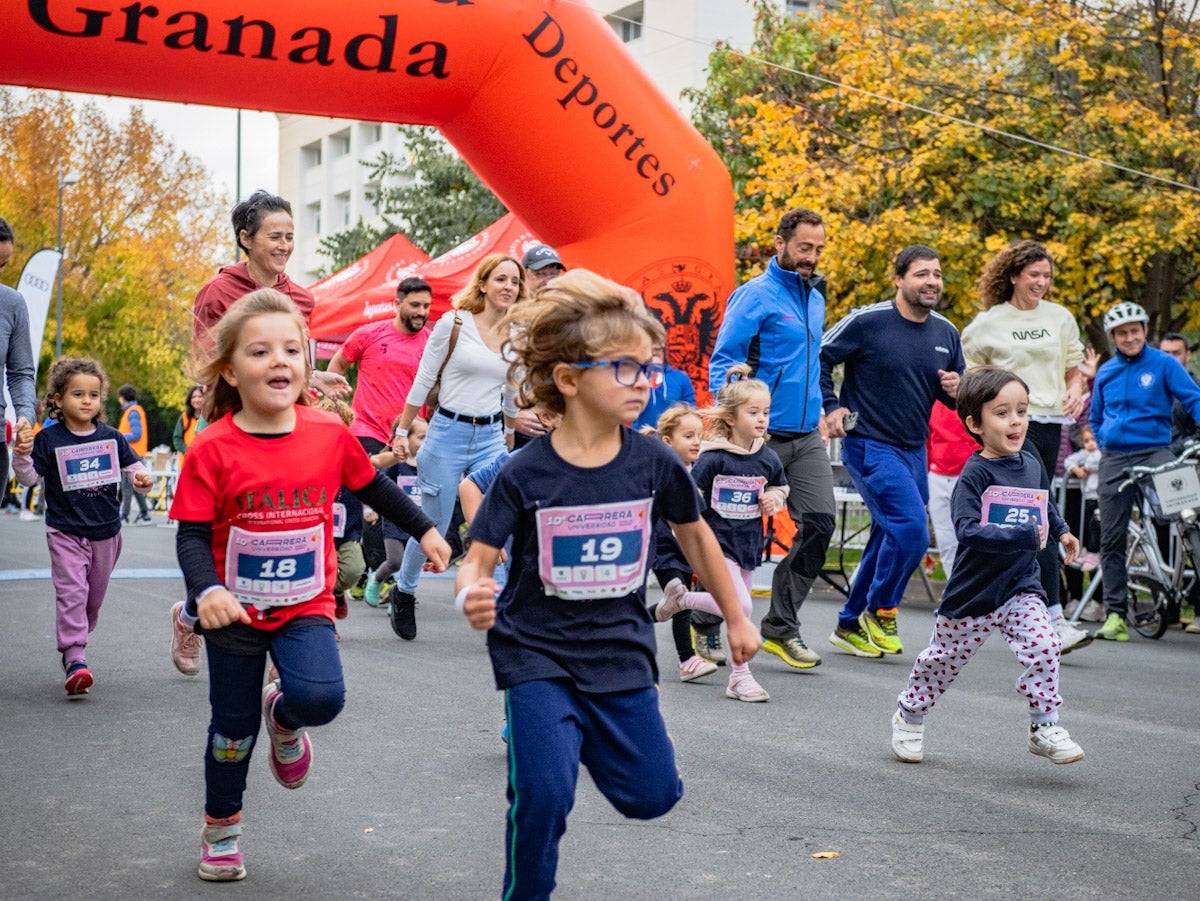 Las fotos de los niños en la X carrera urbana de la Universidad de Granada