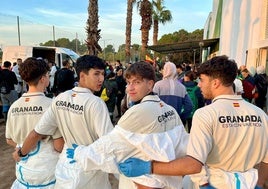 Algunos de los voluntarios granadinos a su llegada a Valencia.