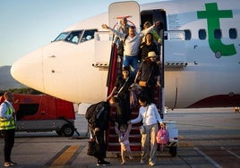 Primer vuelo entre Ámsterdam y Granada.