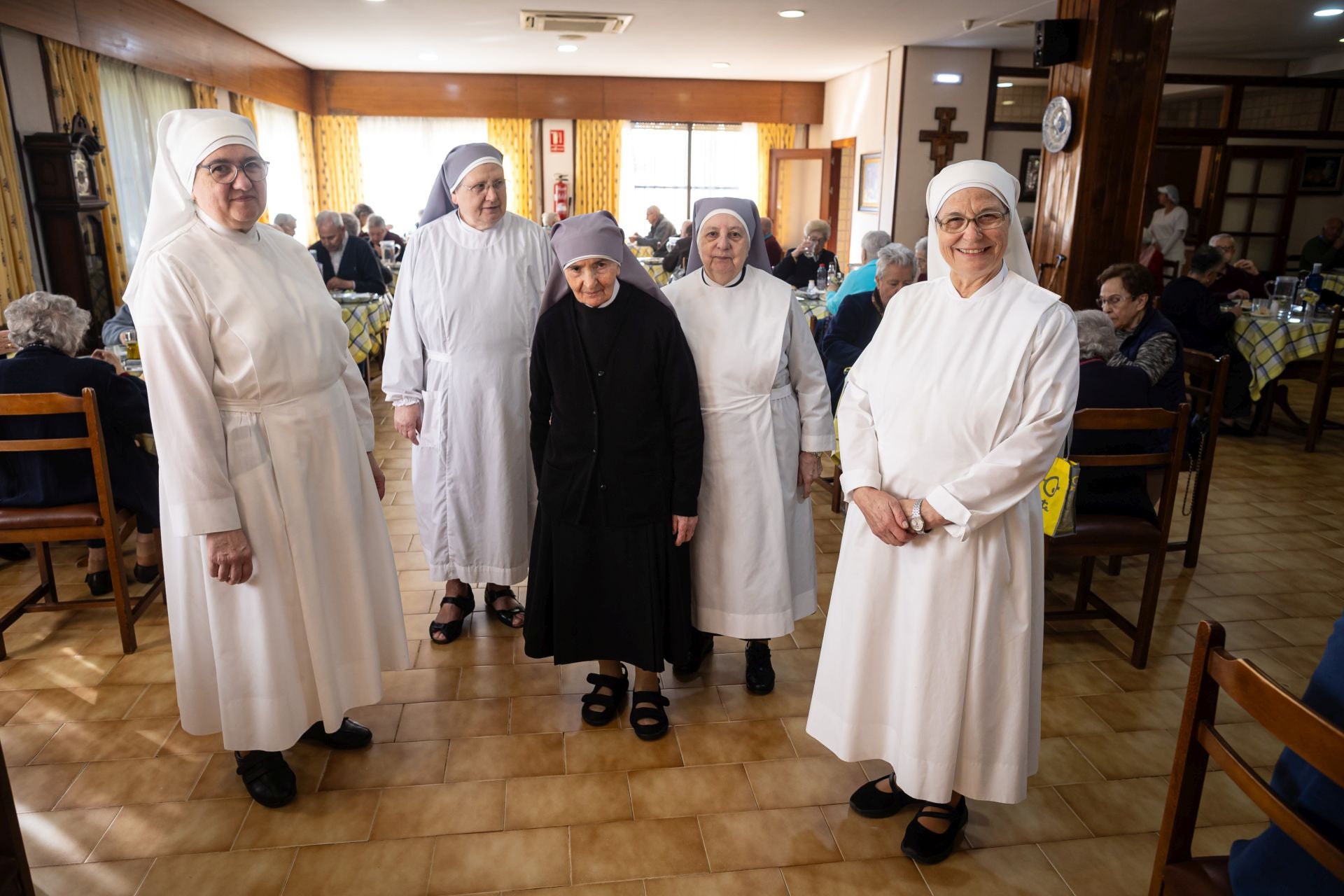 Las Hermanitas de los Pobres que permanecen activas y gestionan la residencia de Granada.